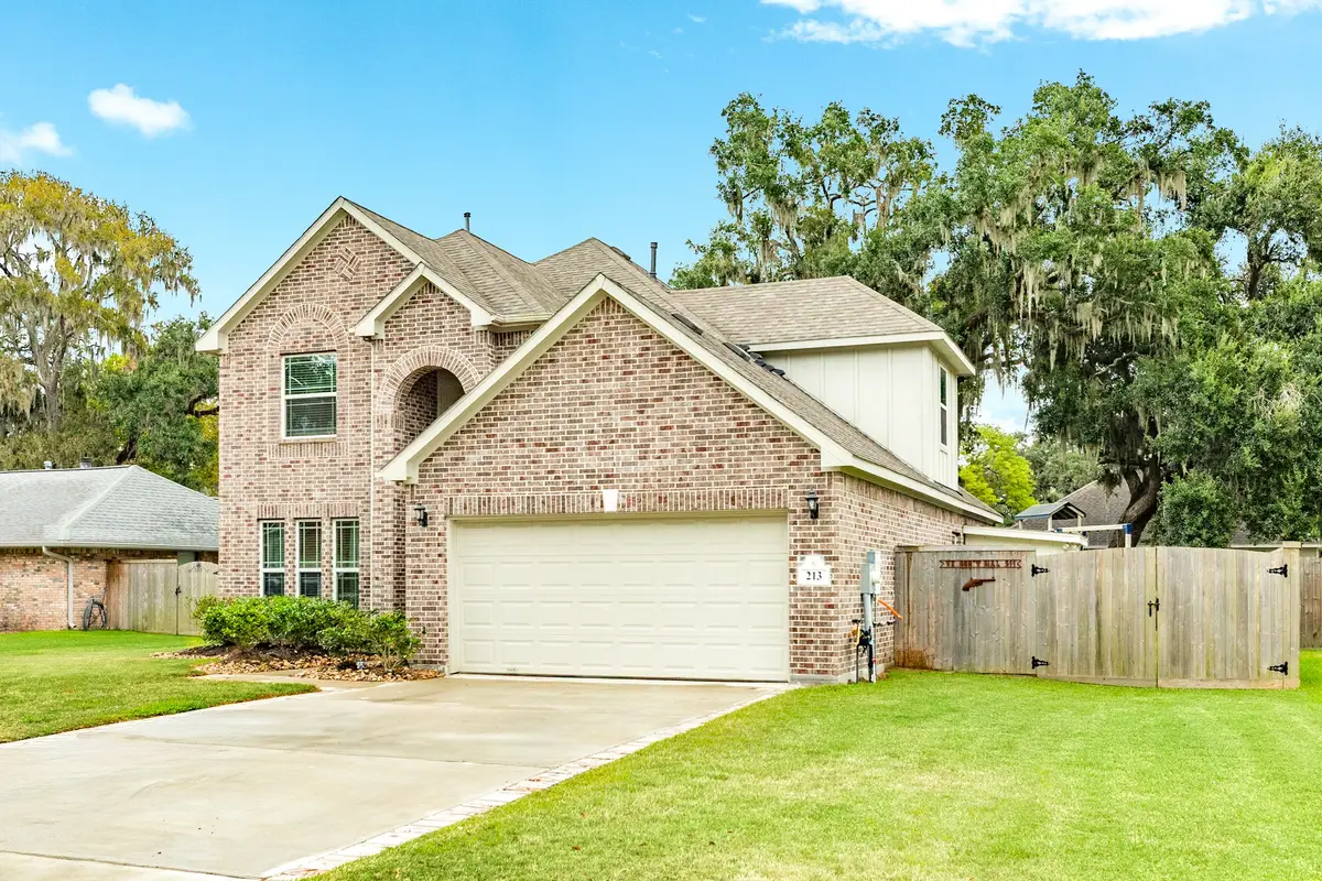 213 N Amherst Drive, West Columbia, TX 77486 - #1