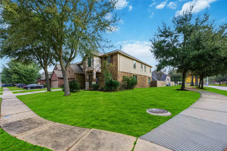 26049 Kingshill Drive, Kingwood, TX 77339 - Image #3