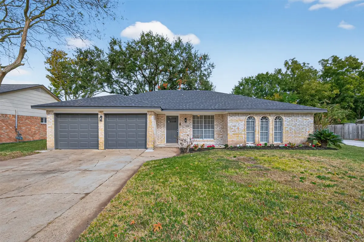 517 N Travis Street, Deer Park, TX 77536 - Image #1