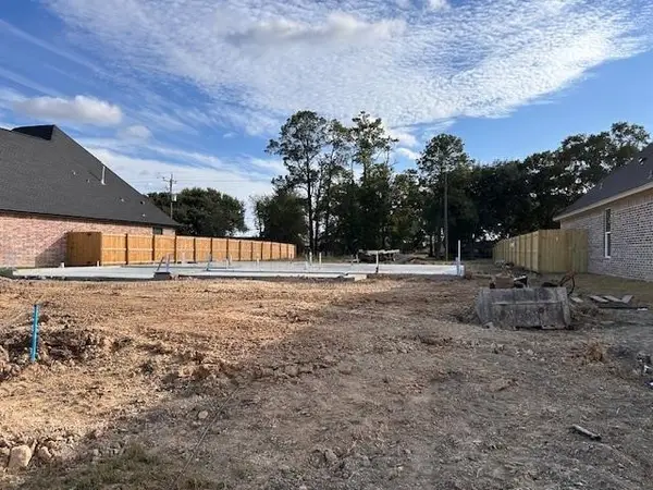 8515 Sana Drive, Beaumont, TX 77713