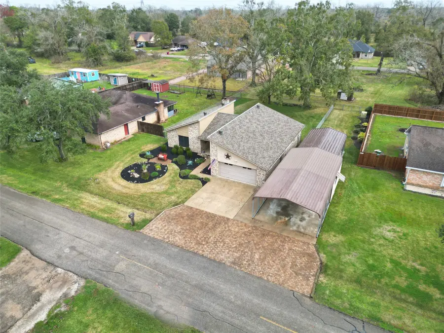 2587 County Road 769b, Brazoria, TX 77422 - Image #2