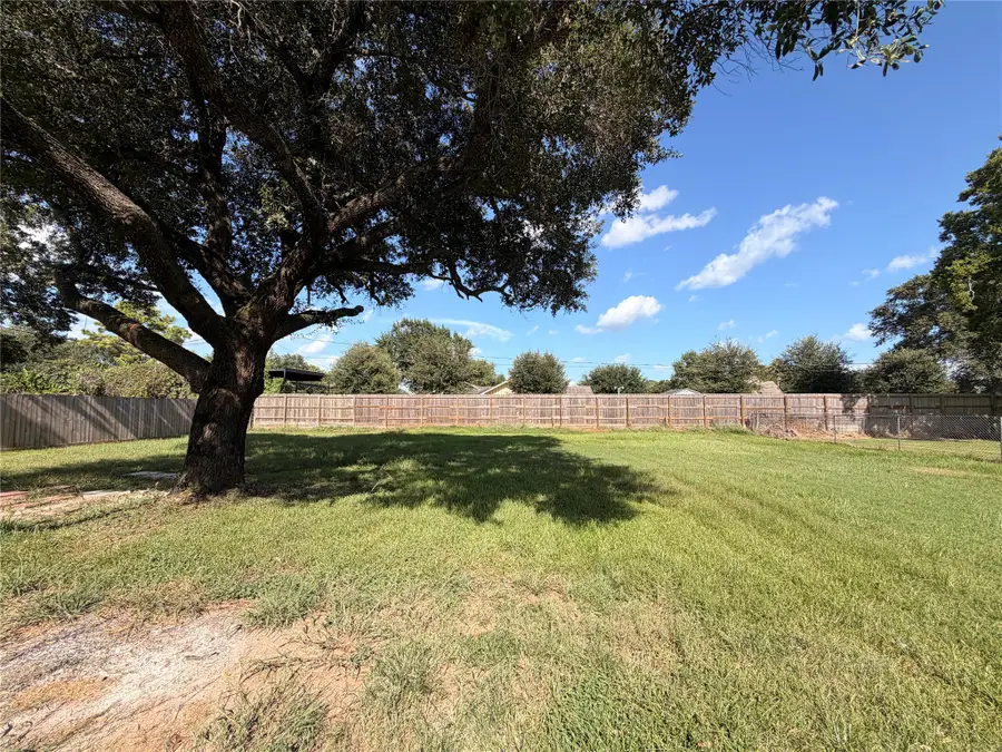 3103 Pennsylvania Road, Fresno, TX 77545 - #2