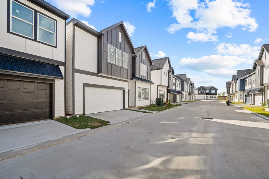 6702 Metro Boulevard #10, Houston, TX 77083 - Image #2