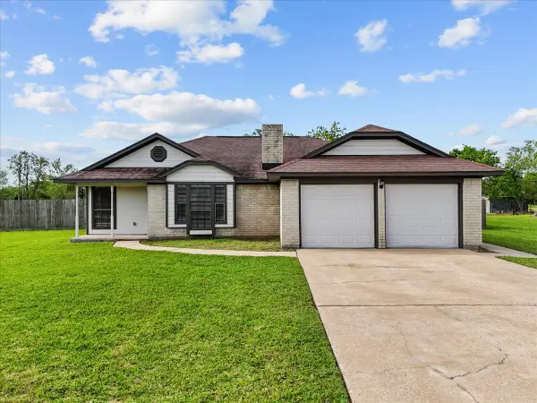 12606 Ponderosa Drive, Dickinson, TX 77539