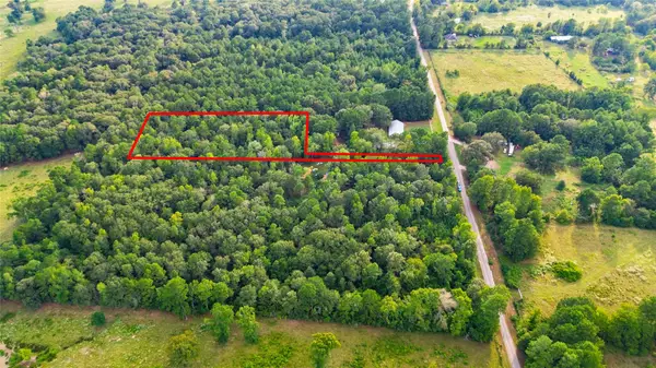 304 Hardy Bottom Road, Huntsville, TX 77340