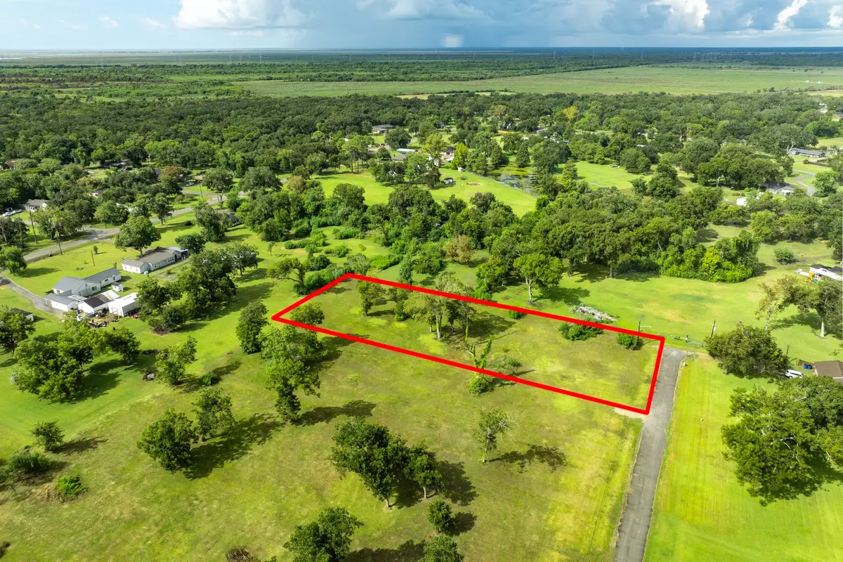 333 Harrison Lane, Jones Creek, TX 77541 - #1