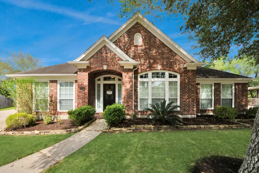 2802 Creek Bend Drive, Friendswood, TX 77546 - #2