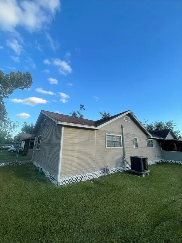 2206 Lee Street Street, Houston, TX 77026