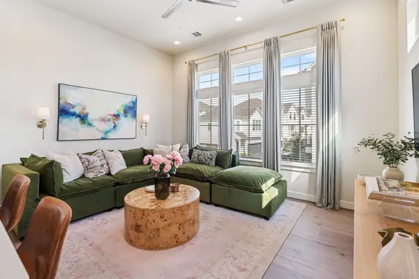 6211 Brighton Oaks Lane, Houston, TX 77008