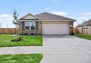 19 Greenbriar Loop, Angleton, TX 77515 - #1