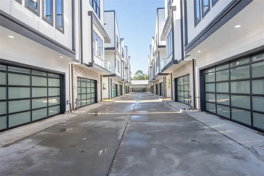 2239 Blalock Road, Houston, TX 77080 - Image #2