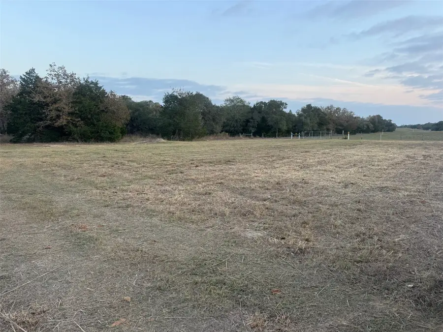 6515 County Road 15, Hallettsville, TX 77964 - Image #2