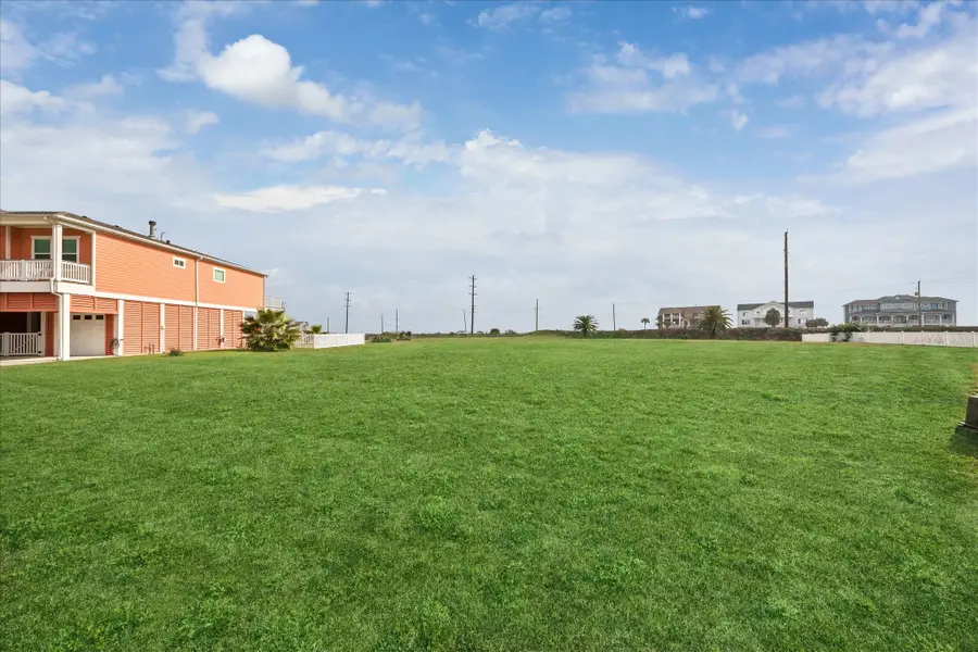 4203 S Sunset Bay Drive, Galveston, TX 77554 - Image #3