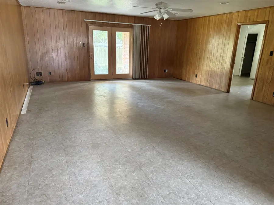 111 Pine Valley Street, Huntsville, TX 77320 - #3