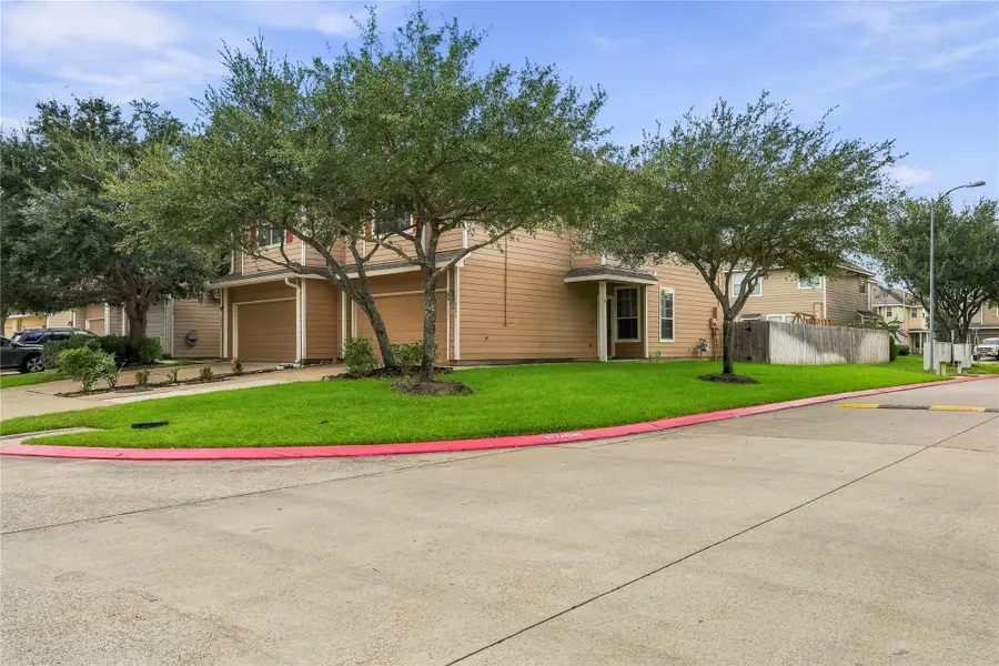 2602 Mill Creek Drive, Pasadena, TX 77503 - #2
