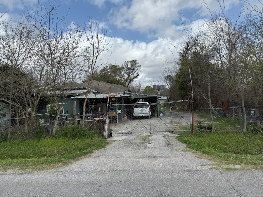 219 Dale Street, Houston, TX 77060 - #2