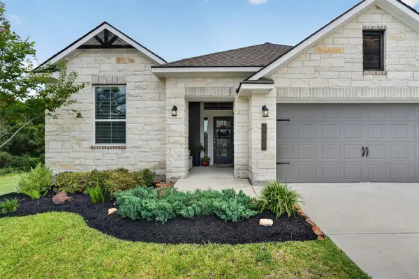 932 Wild Vine Pass, Brenham, TX 77833