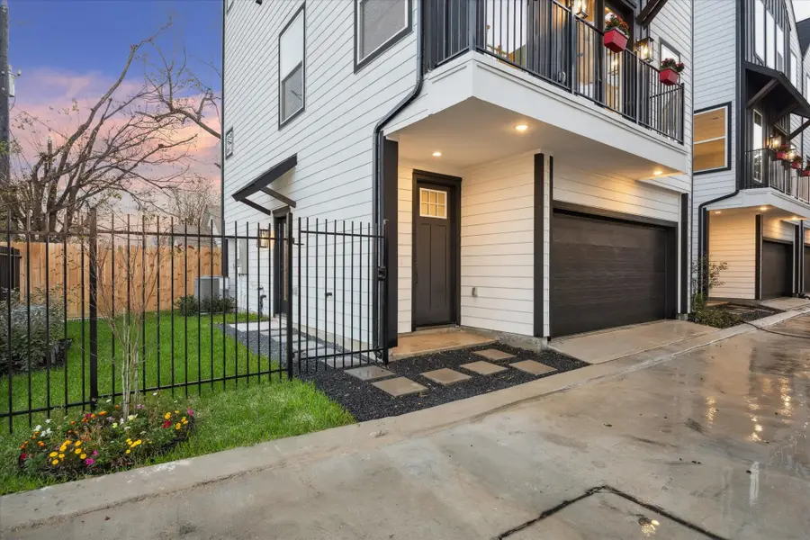 719 Thornton Road #A, Houston, TX 77018 - #3