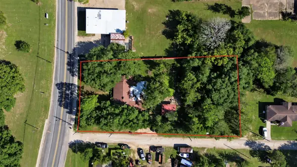 705 W 1st Street, Groveton, TX 75845