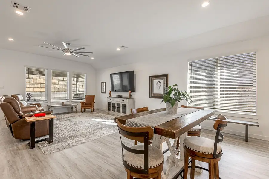 480 Westlake Landing, Conroe, TX 77304 - Image #3