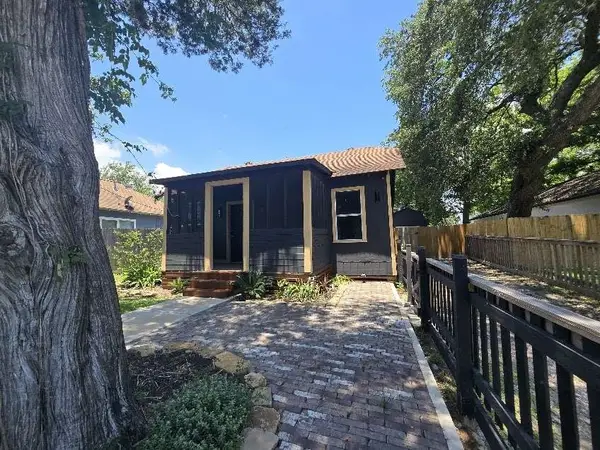 2119 Carolina Street, Baytown, TX 77520