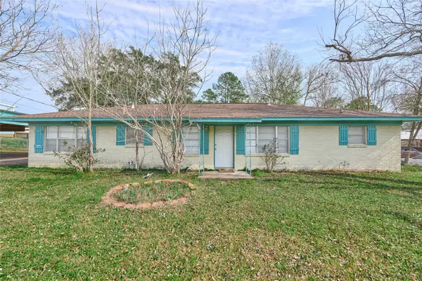 203 Paul Knox Street, Huntsville, TX 77320