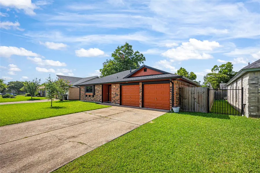 5923 Dee Drive, Pasadena, TX 77505 - #2