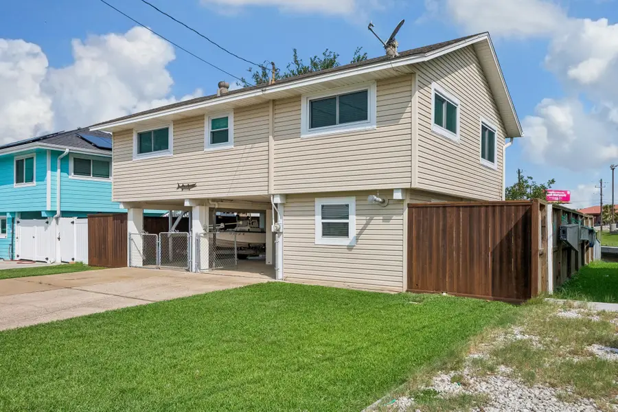 161 Barracuda Street, Hitchcock, TX 77563 - #3