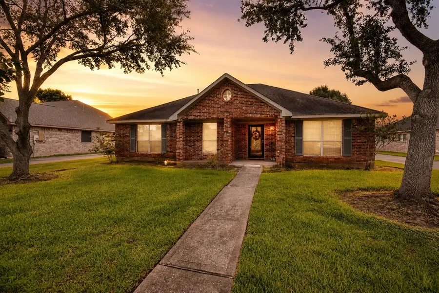 2214 Meadows Boulevard, League City, TX 77573 - #2