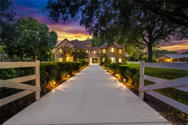 200 Creekside Court, Sealy, TX 77474