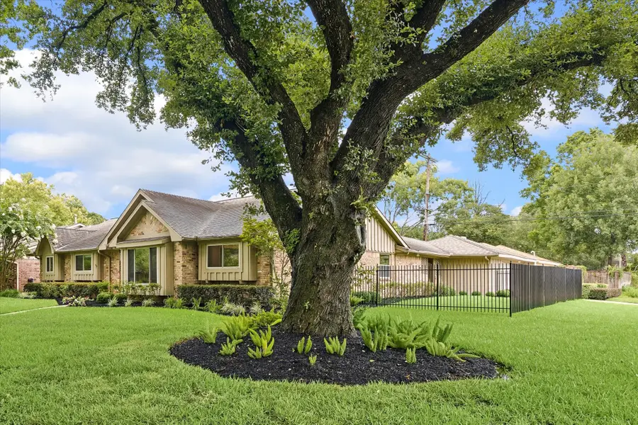 5442 Imogene Street, Houston, TX 77096 - #2