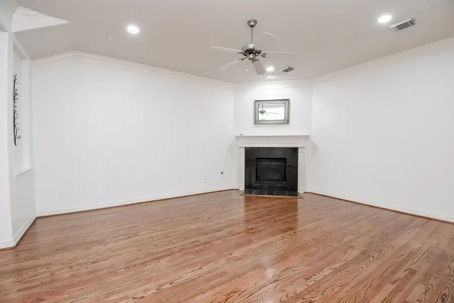 155 White Drive, Bellaire, TX 77401 - #3
