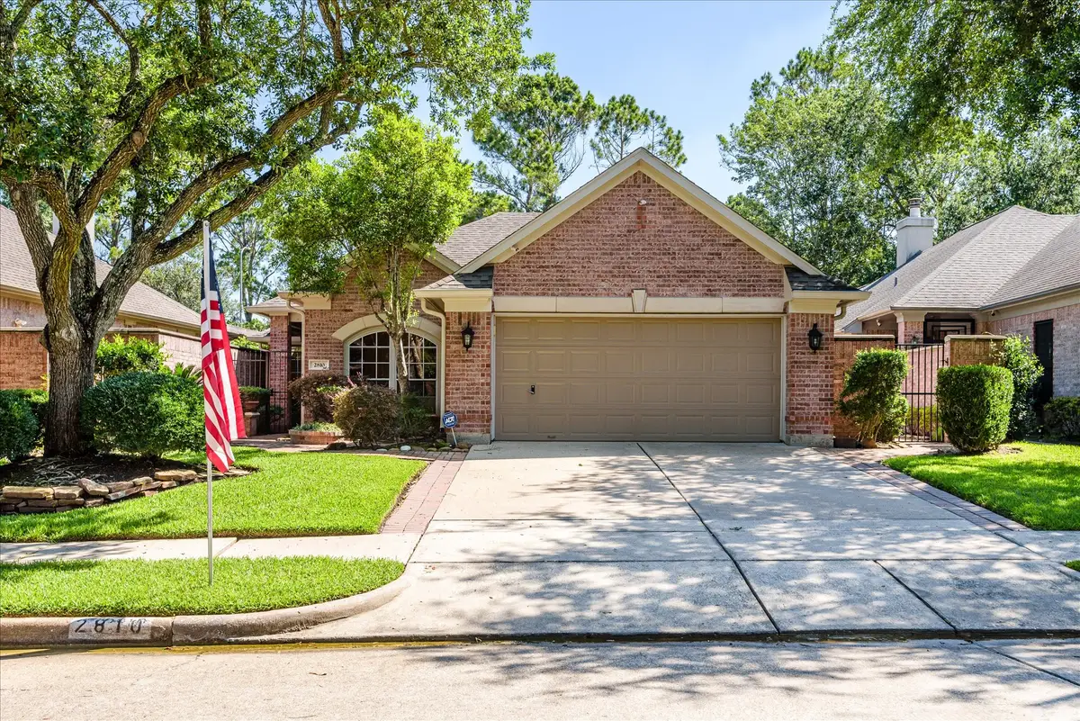 2810 Silver Bough Circle Circle, Houston, TX 77059 - #1