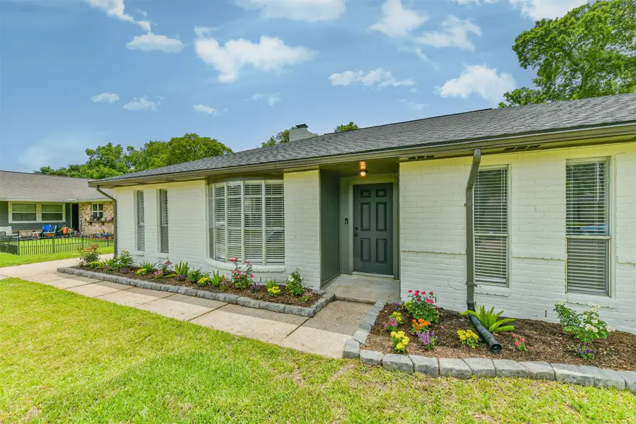 4427 Saffron Lane, Friendswood, TX 77546 - #2