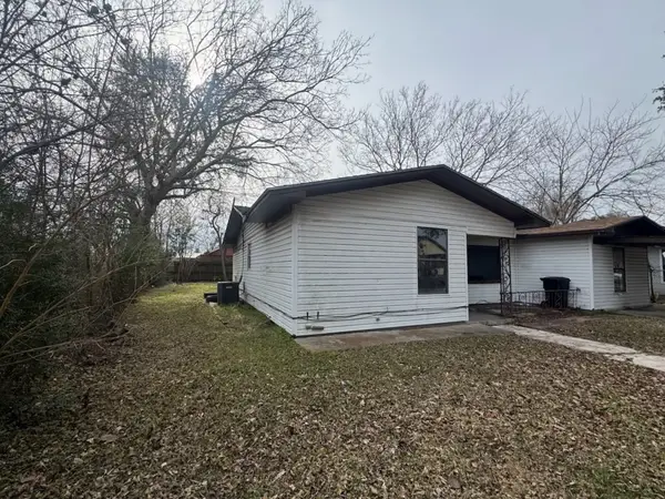 1805 Vermont Street, Baytown, TX 77520