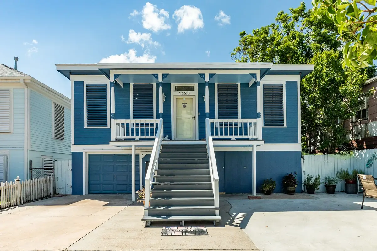 1625 Avenue M 1/2, Galveston, TX 77550 - #1