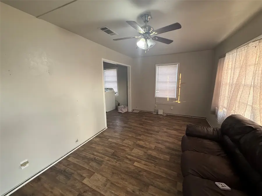 2210 Utica Street, Beaumont, TX 77703 - Image #3