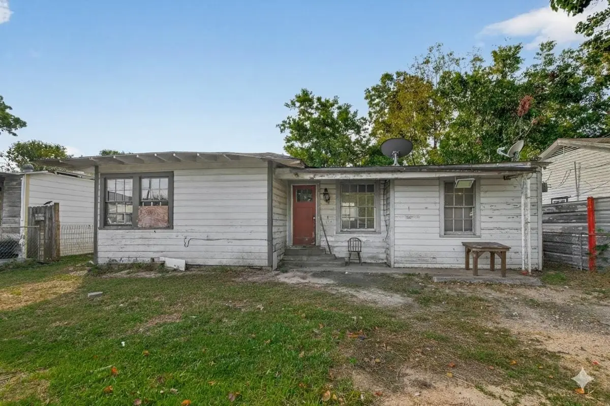 216 Burress Street, Houston, TX 77022 - Image #1