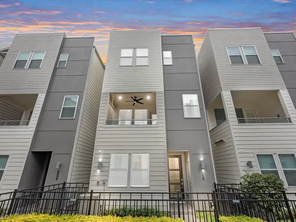 2727 Clinton Drive, Houston, TX 77020