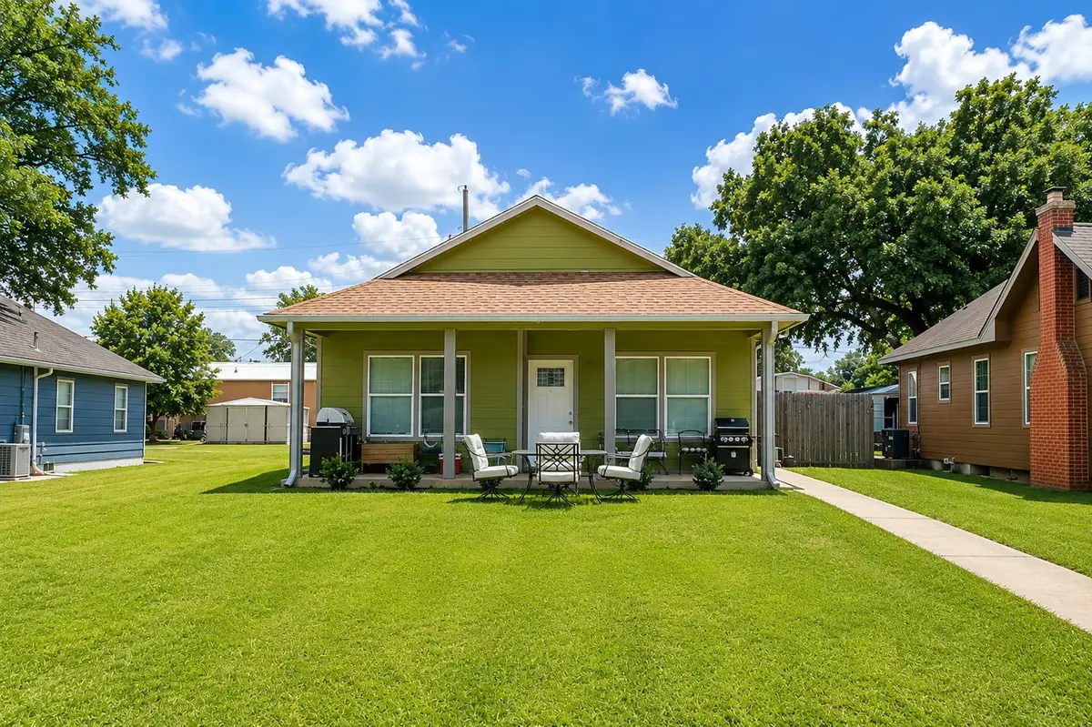 1020 10th Street, Hempstead, TX 77445 - #1