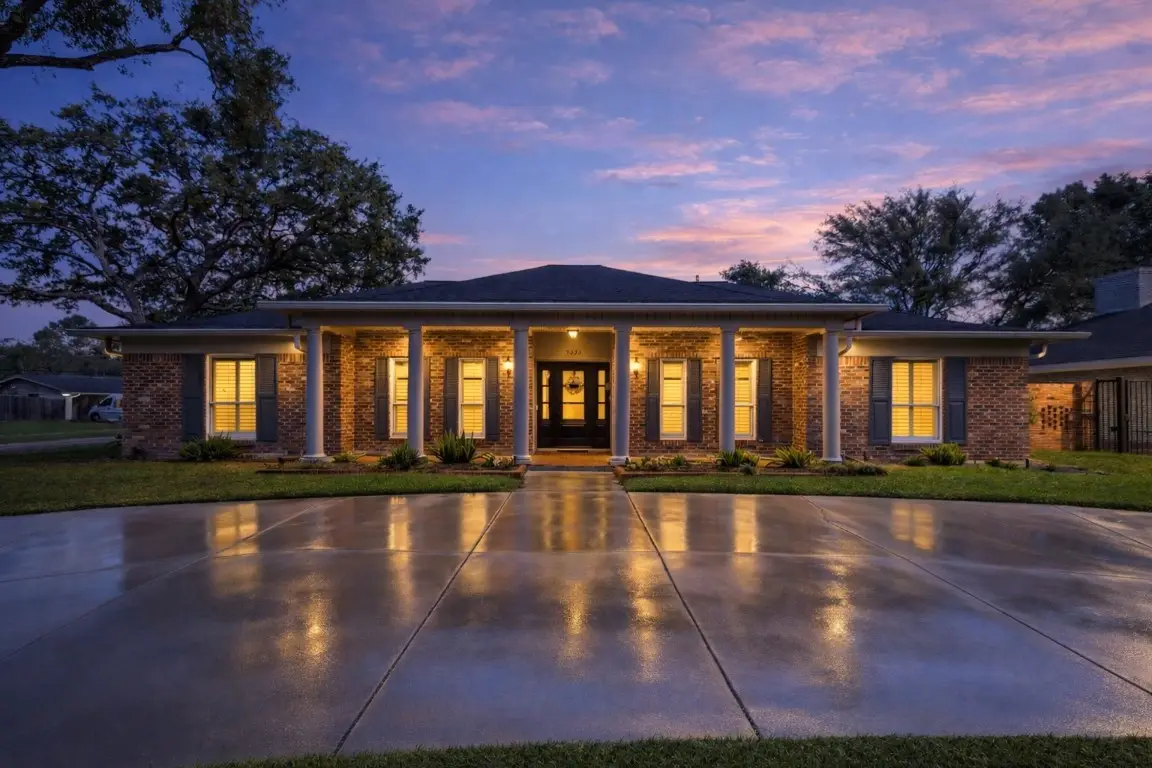 5222 N Braeswood Boulevard, Houston, TX 77096 - #1