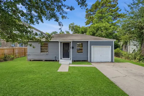 5326 Wenda Street, Houston, TX 77033
