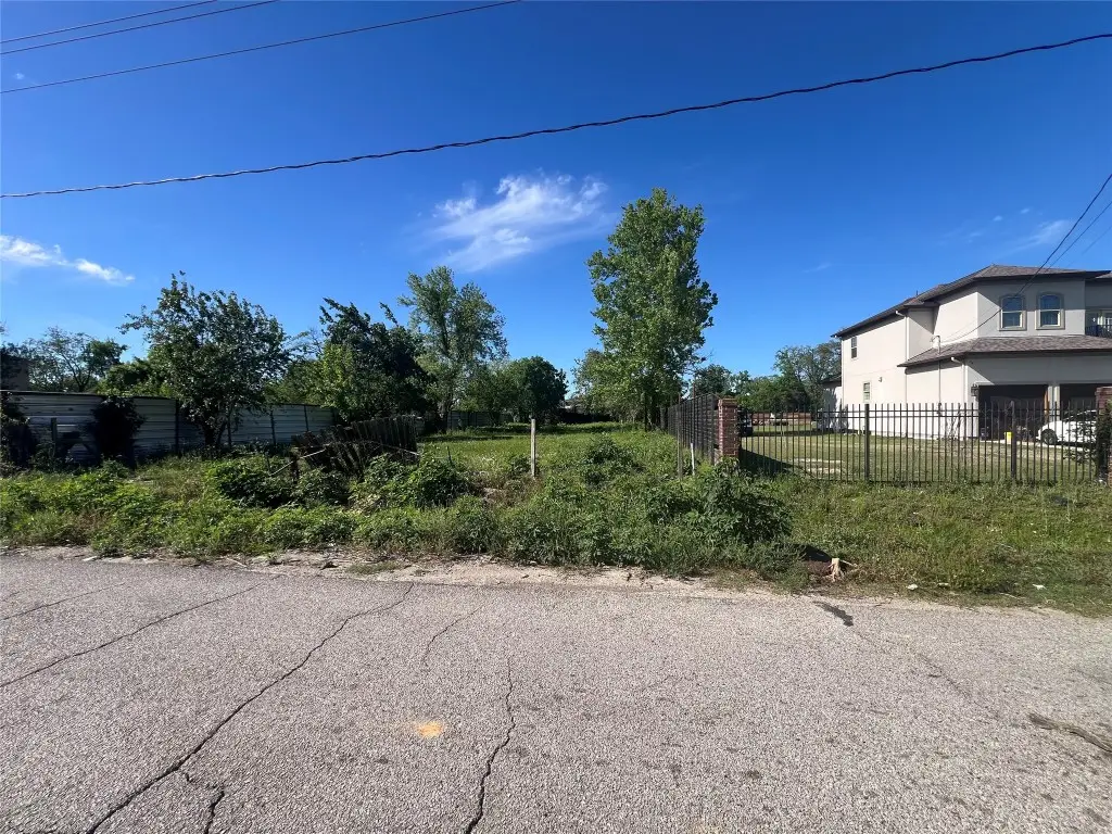 780 W Rittenhouse Road, Houston, TX 77091 - #1