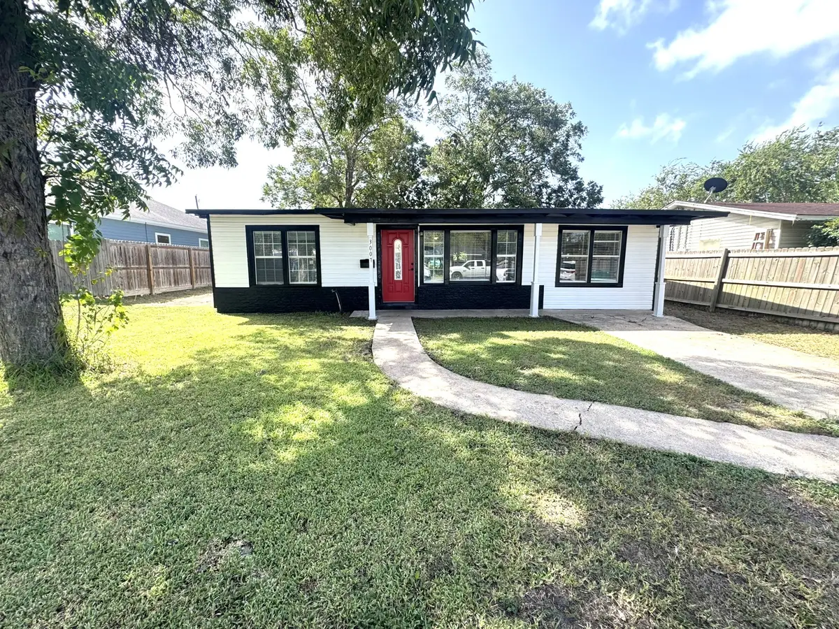 3007 Meadowlane Street, Victoria, TX 77901 - #1