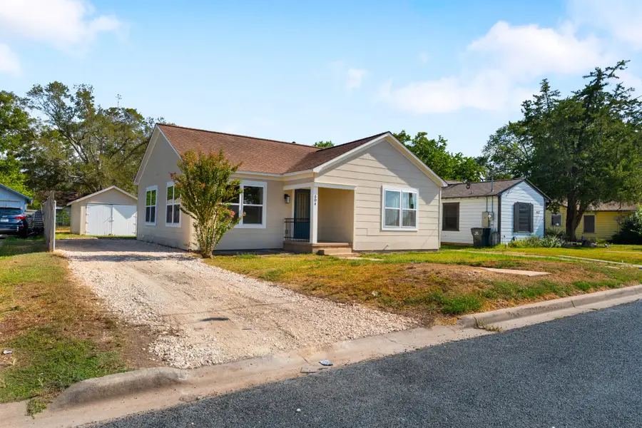 504 Franke Street, El Campo, TX 77437 - #2