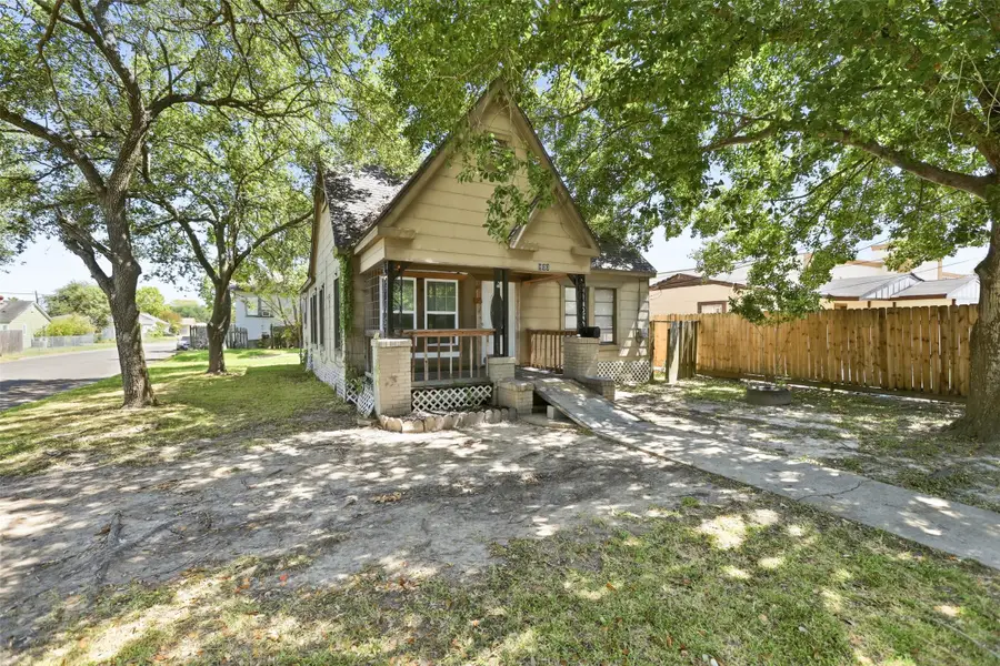 800 E Lobit Street, Baytown, TX 77520 - #2