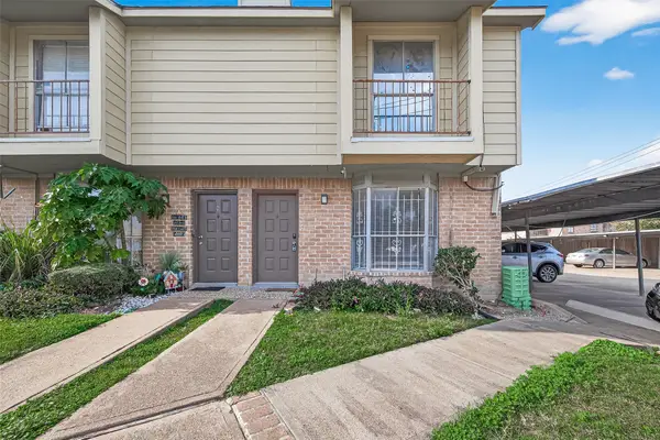 9350 Country Creek Dr #1, Houston, TX 77036