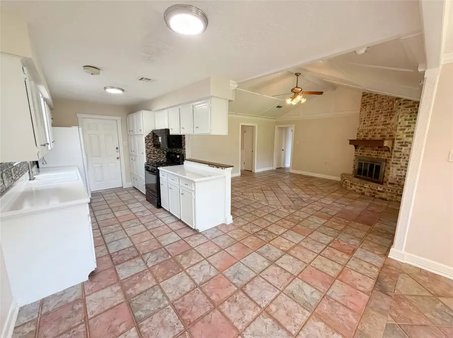 1902 New Orleans Street, Deer Park, TX 77536 - #2