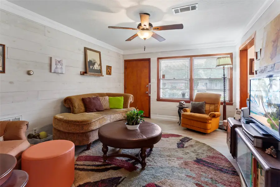 4010 Victoria Avenue, Dickinson, TX 77539 - #3