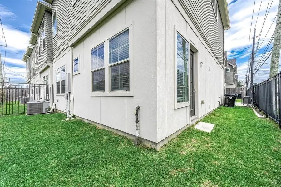 2103 Naomi Street #A, Houston, UT 77054 - #3